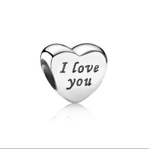 Pandora: WORDS OF LOVE ENGRAVED HEART CHARM
